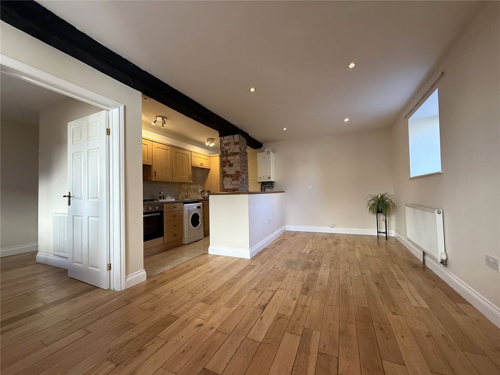 Property photo 2 of 10 Picture No. 02