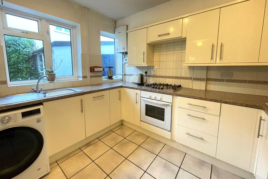 Property photo 3 of 16 Picture No. 13