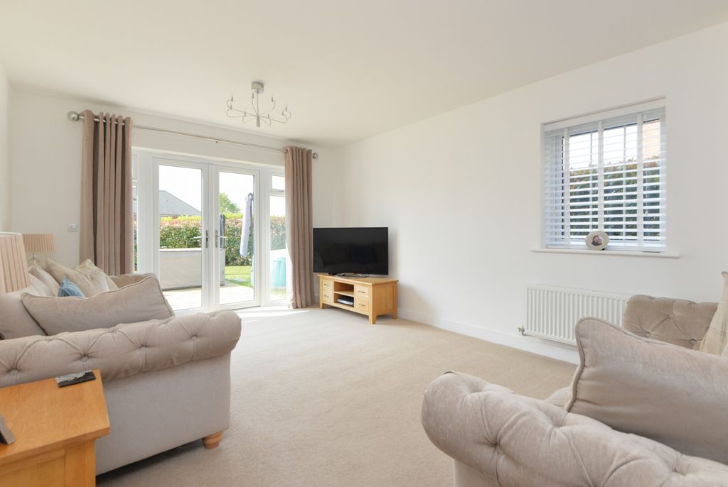 Property photo 3 of 28 24157512