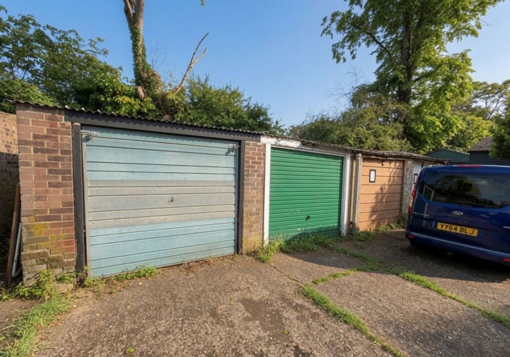 Property photo 1 of 1