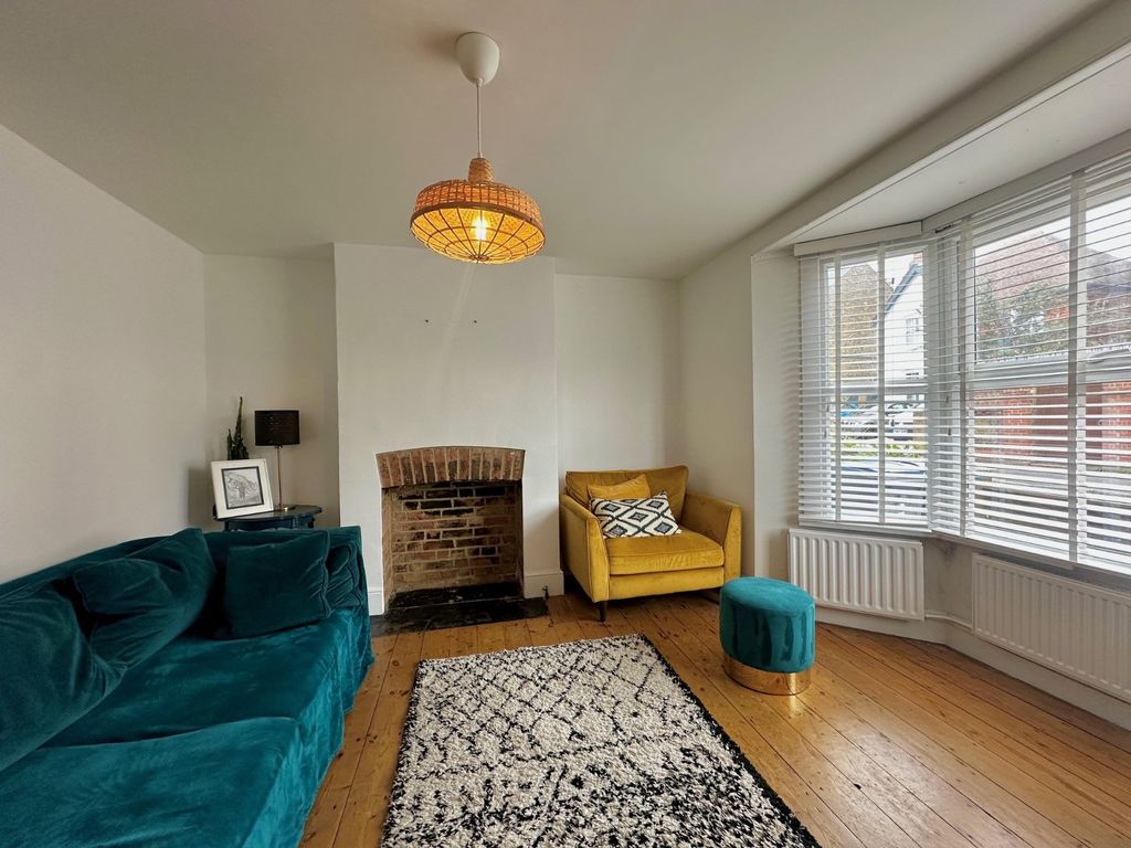 Property photo 2 of 11 Picture No. 15