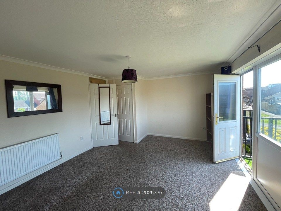 Property photo 2 of 26