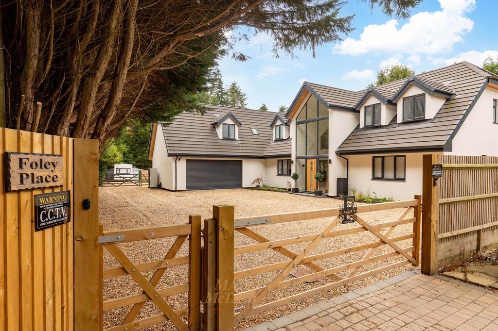 Property photo 1 of 39