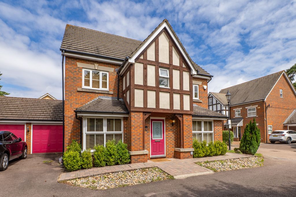 Property photo 1 of 27 Picture No. 63