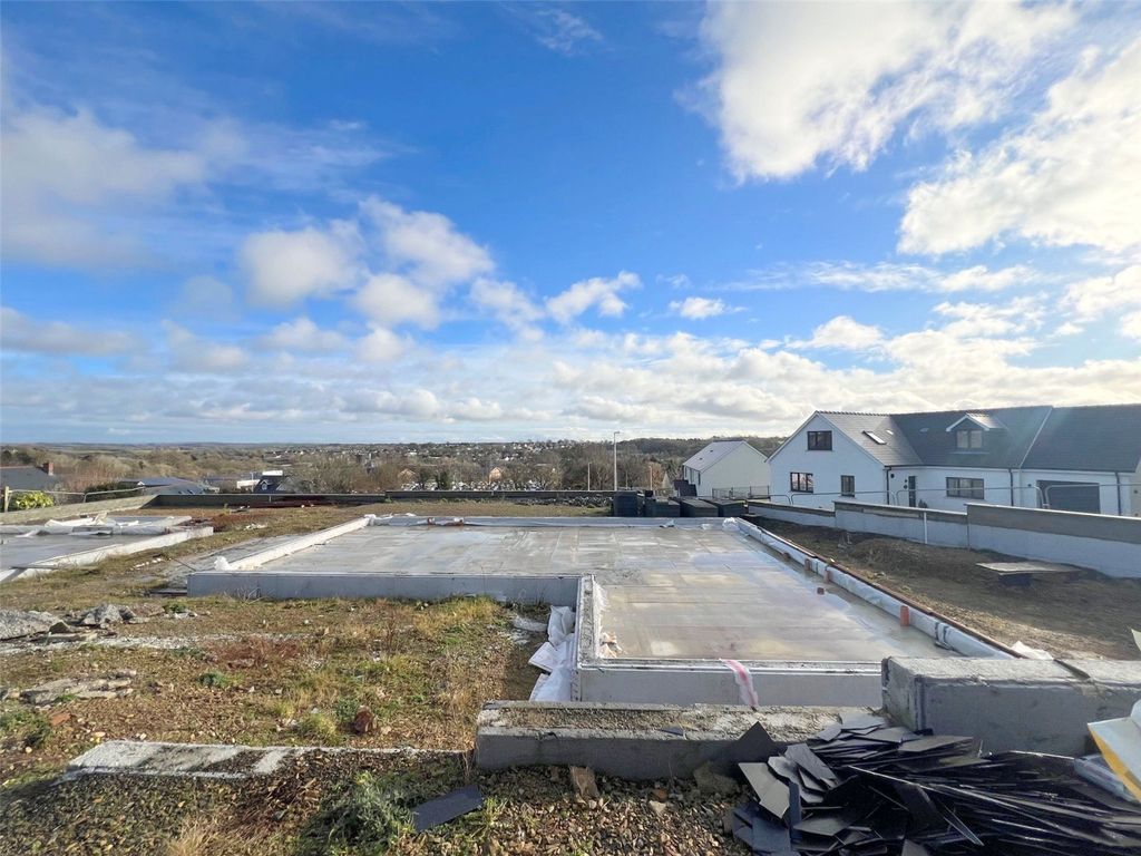 Property photo 3 of 9 Picture No. 02