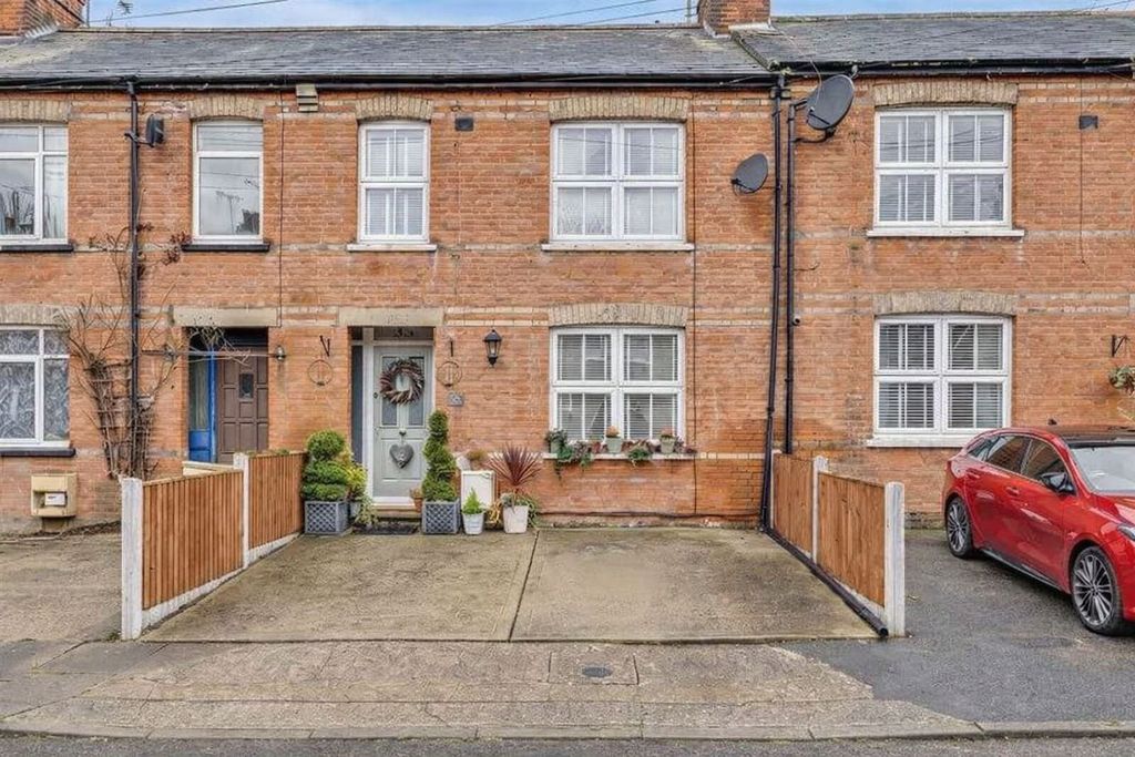 Property photo 1 of 12