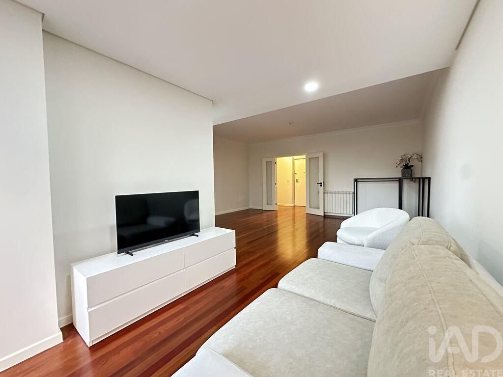 Property photo 1 of 29