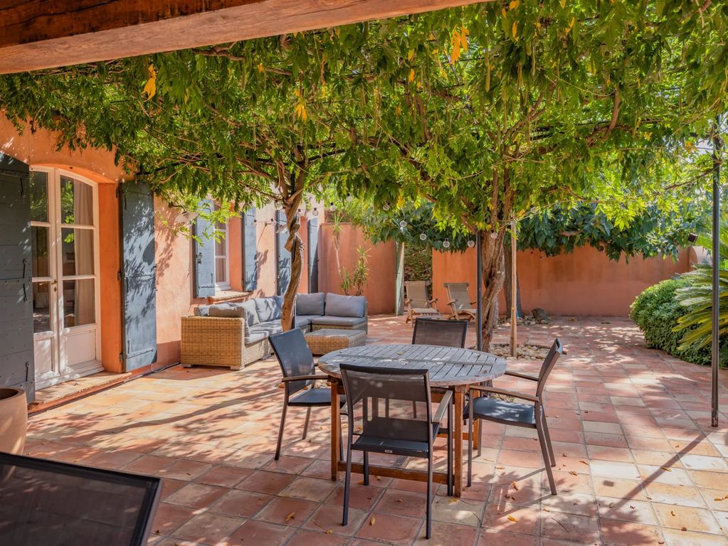 Property photo 3 of 9