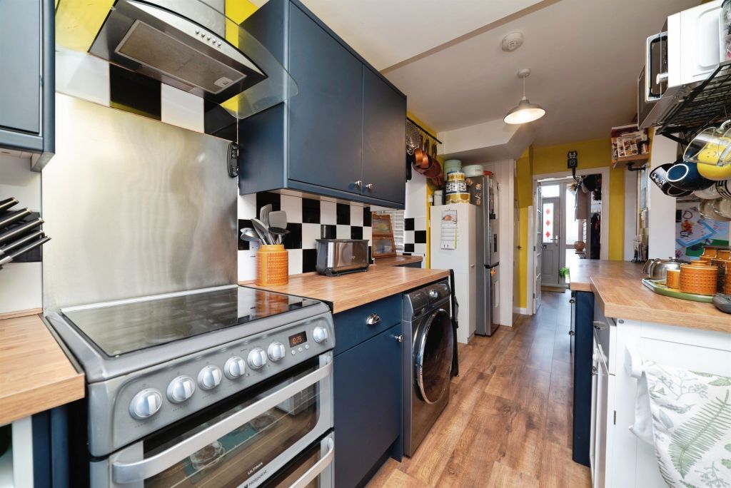 Additional image 11 of 3 bed semi-detached house for saleAncaster Avenue, Hull HU5