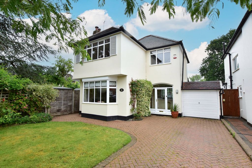 Property photo 1 of 12