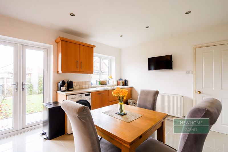 Property photo 3 of 33 Photo 21