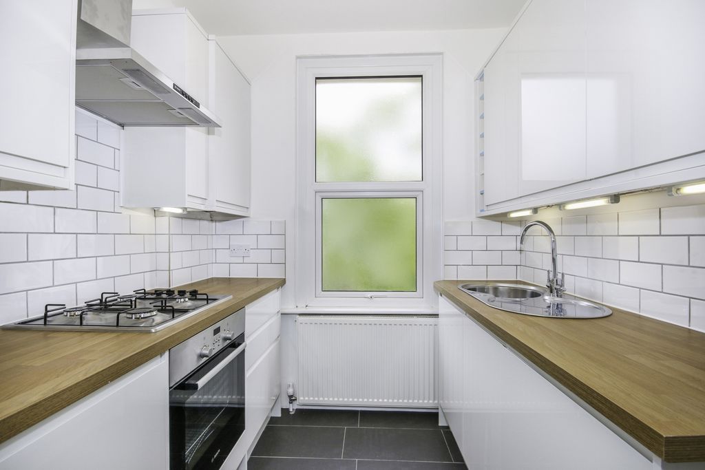 Property photo 2 of 8 Photo 2