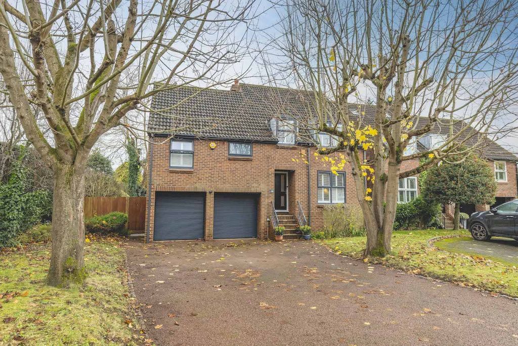 Property photo 1 of 22