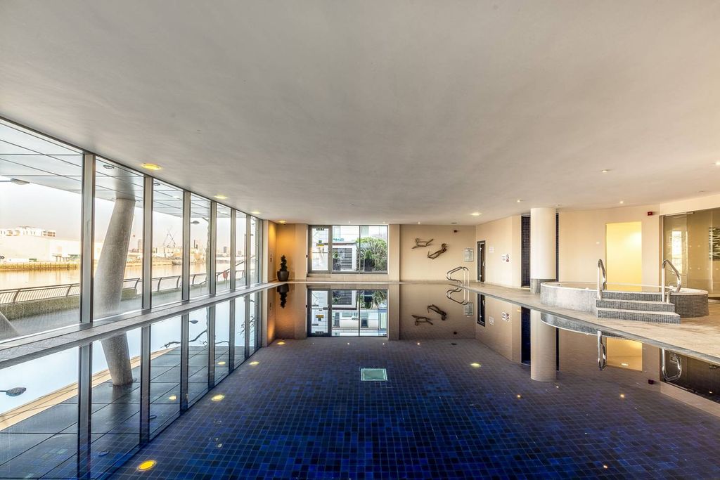 Property photo 1 of 50