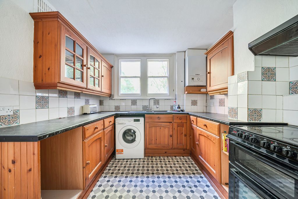 Property photo 3 of 24 Kitchen