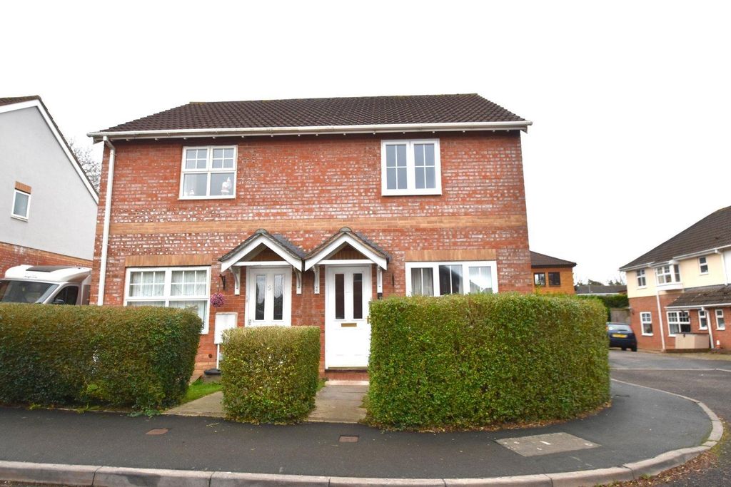 Property photo 1 of 7 Cullompton Seddons