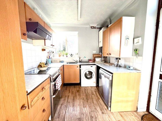 Property photo 3 of 12 Picture 3