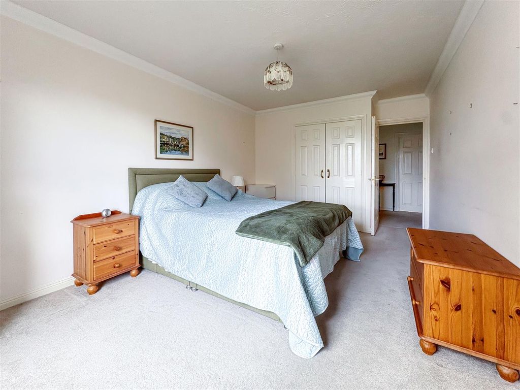 Additional image 17 of 2 bed flat for saleBeach Crescent, Littlehampton BN17