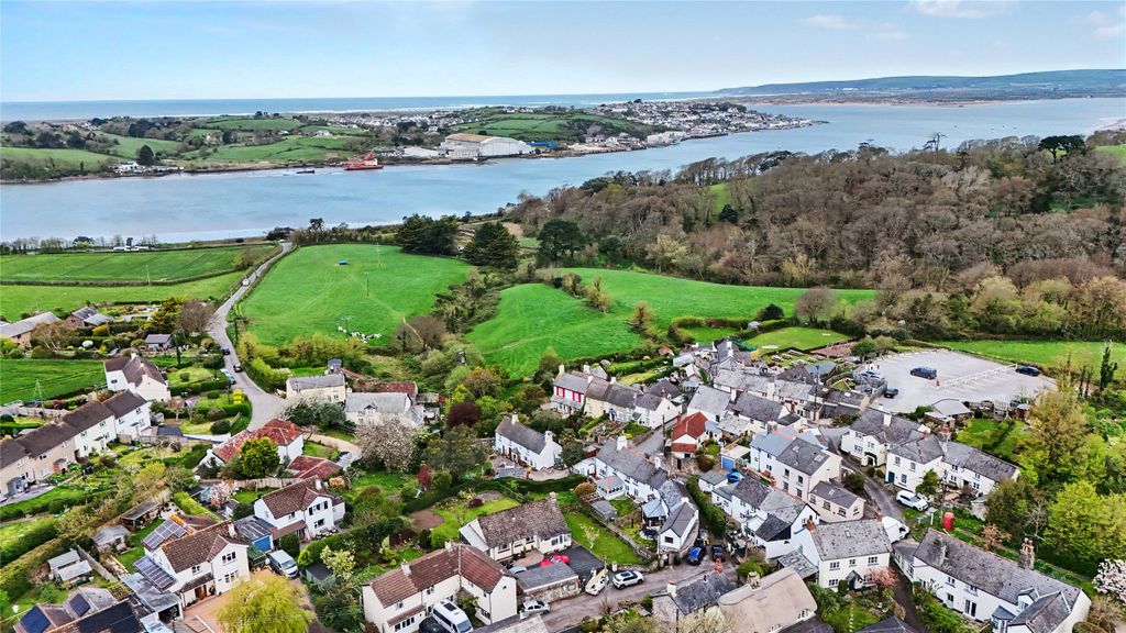 Property photo 1 of 25 1 - Picture No. 03