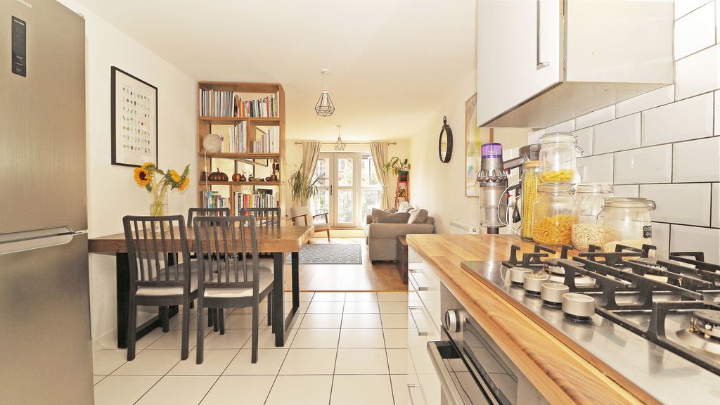 Property photo 3 of 13