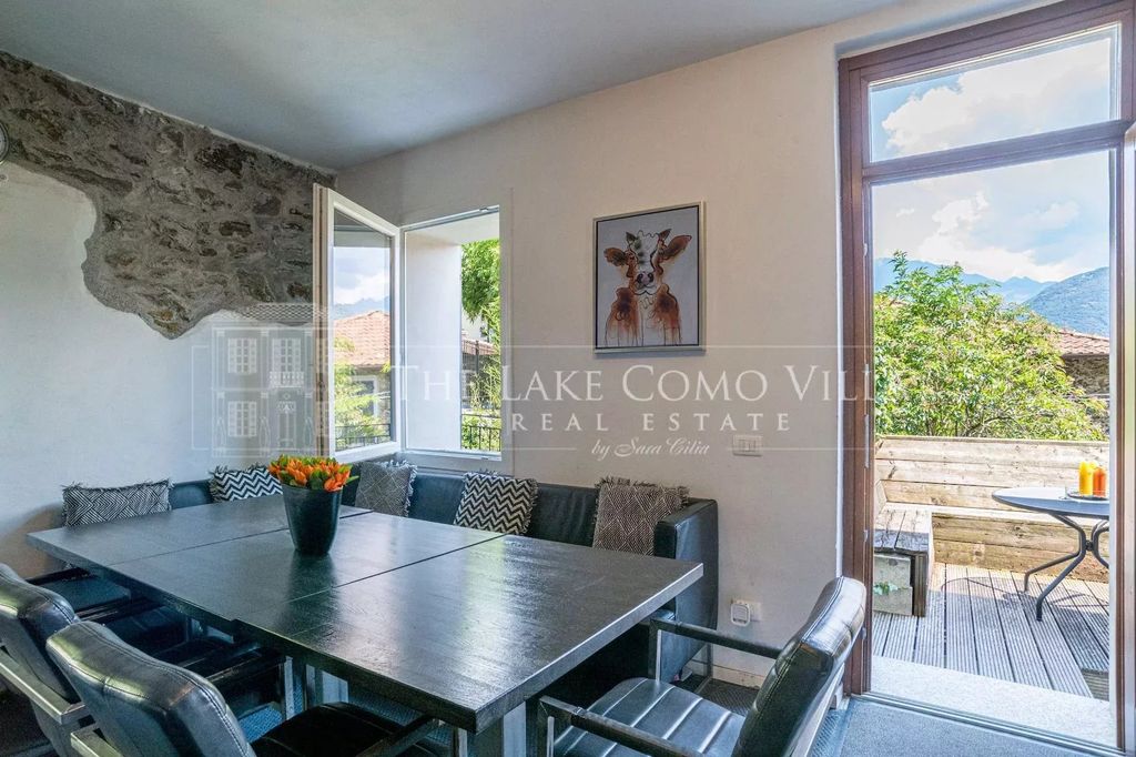 Property photo 2 of 32