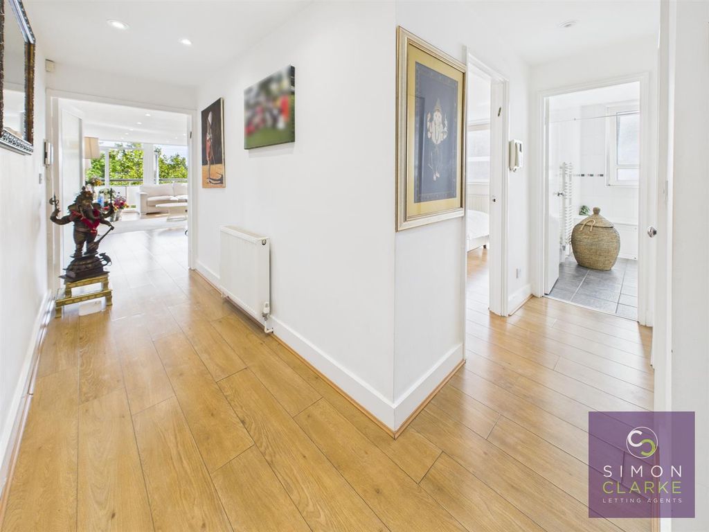 Property photo 1 of 16 Cam05425G0-Pr0052-Still005.Jpg