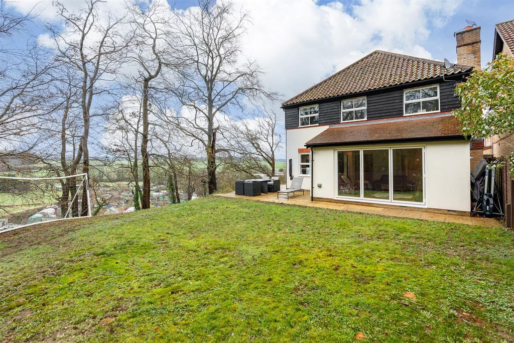 Property photo 2 of 24 External-12.Jpg