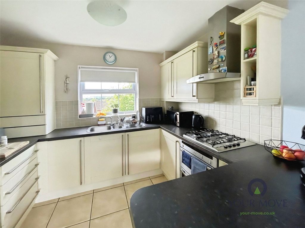 Property photo 3 of 7 Picture No. 13