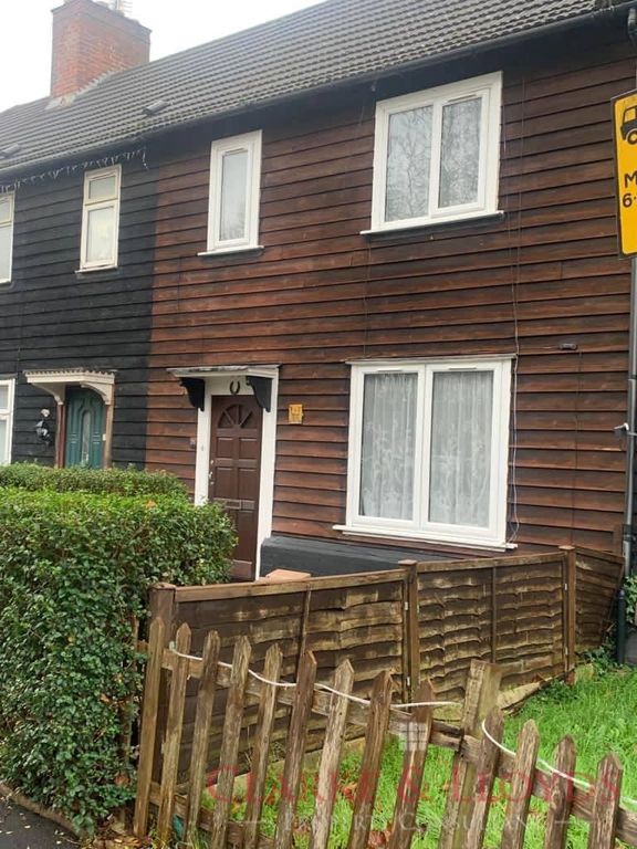 Property photo 1 of 12 3 Bedroom House For Sale In Dagenham Rm8