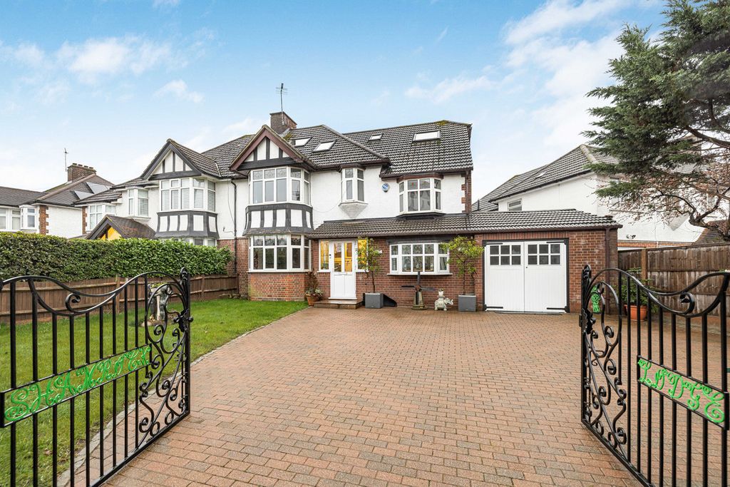 Property photo 1 of 15