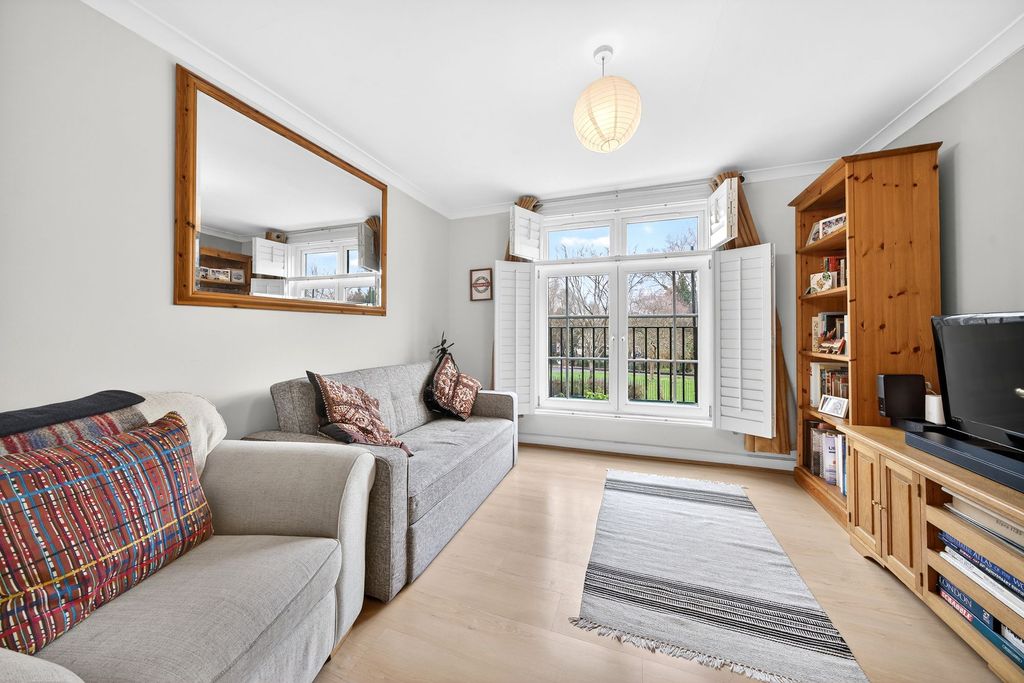 Property photo 2 of 19