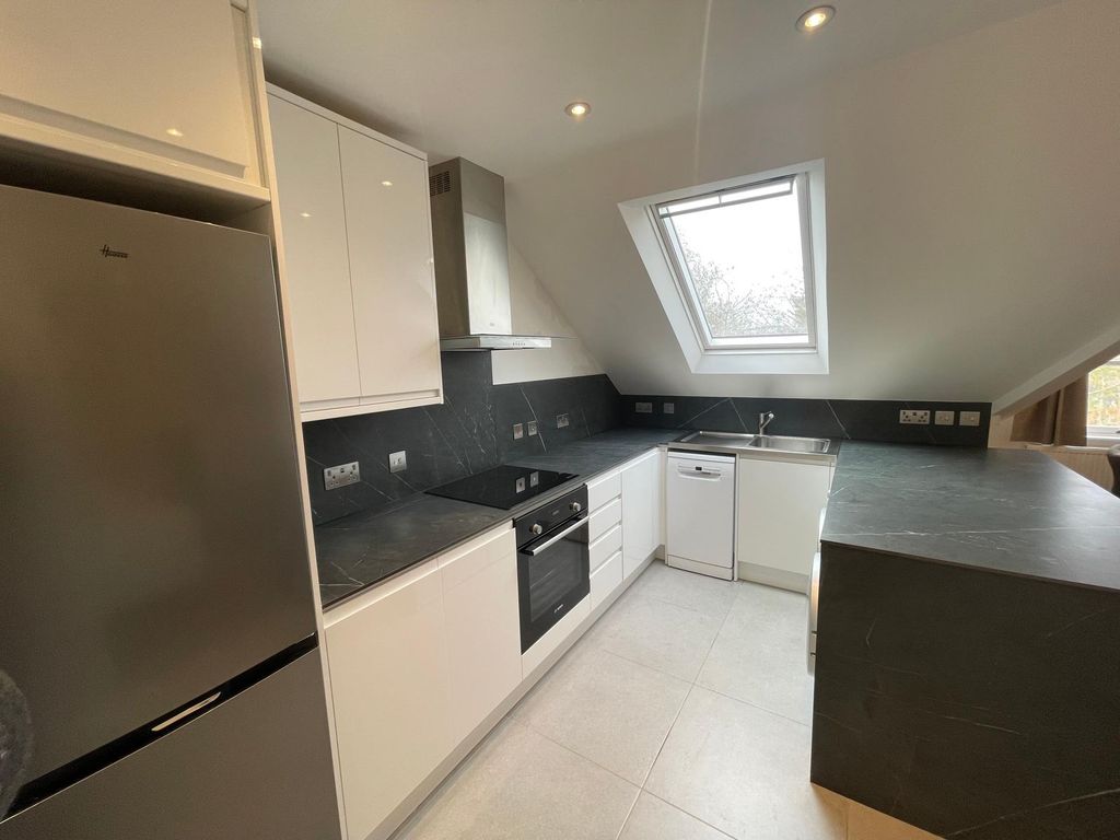 Property photo 2 of 9 Photo 1