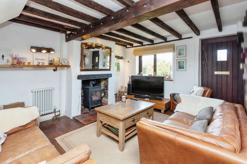 Property photo 2 of 16