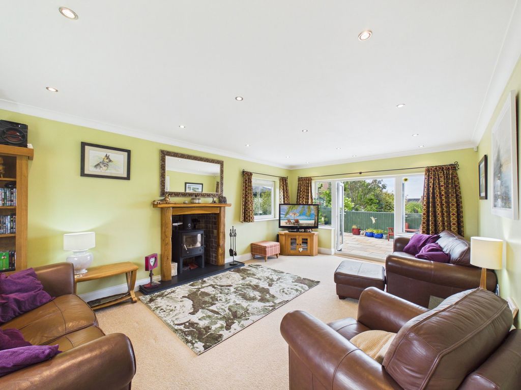 Property photo 2 of 24