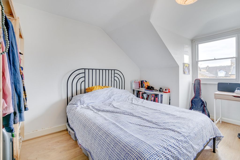 Property photo 3 of 10 Glebe Road