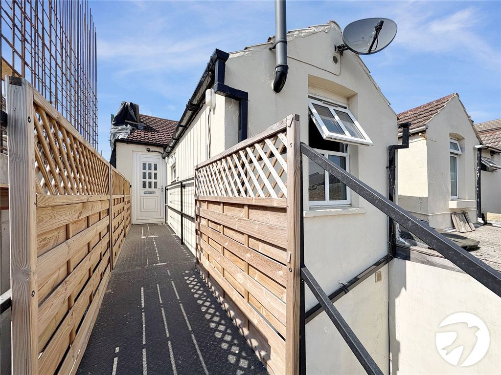 Property photo 1 of 12 Picture No. 05