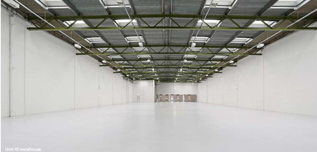 Property photo 1 of 7 Unit 8, Admiralty Park