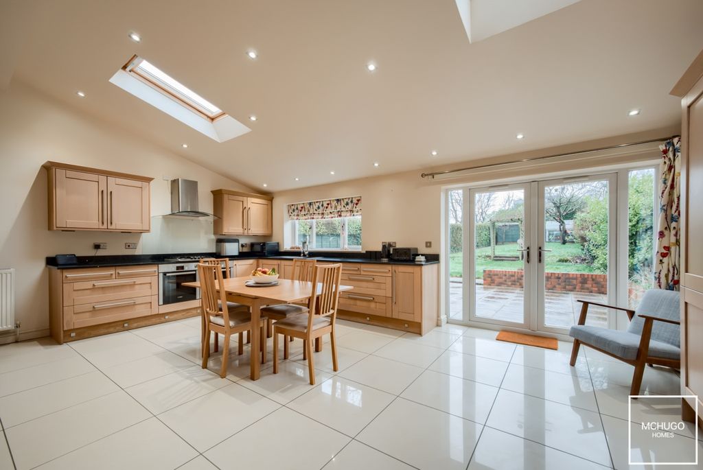 Property photo 3 of 19 Xt5A2867-Hdr(3)