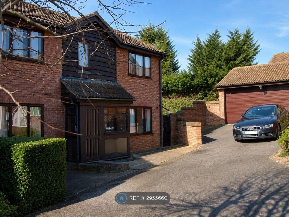 Property photo 1 of 5