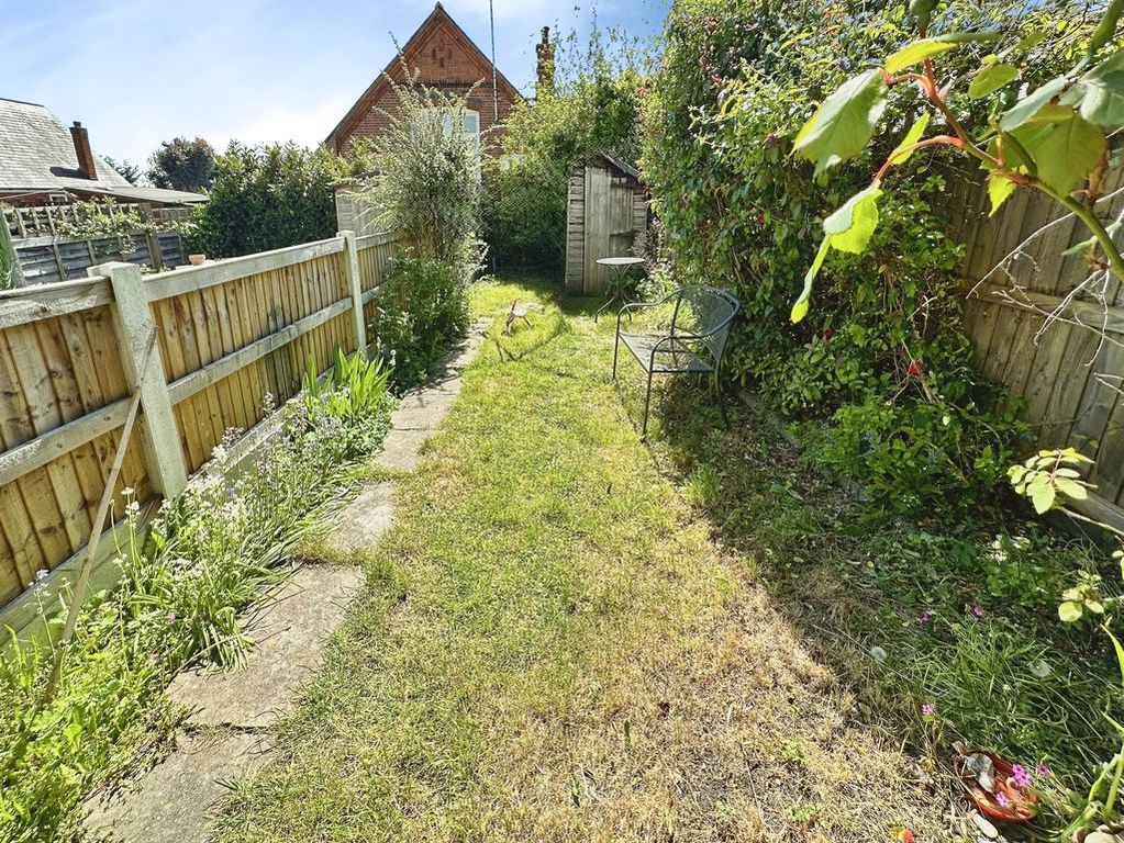 Property photo 1 of 6 Queens Road