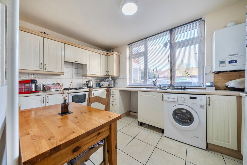 Property photo 2 of 15 Kitchen