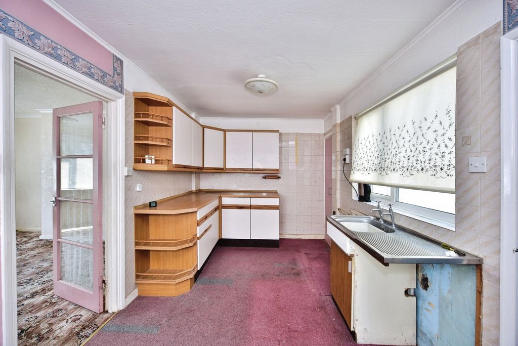 Property photo 3 of 20 Pbox-Img.Jpg