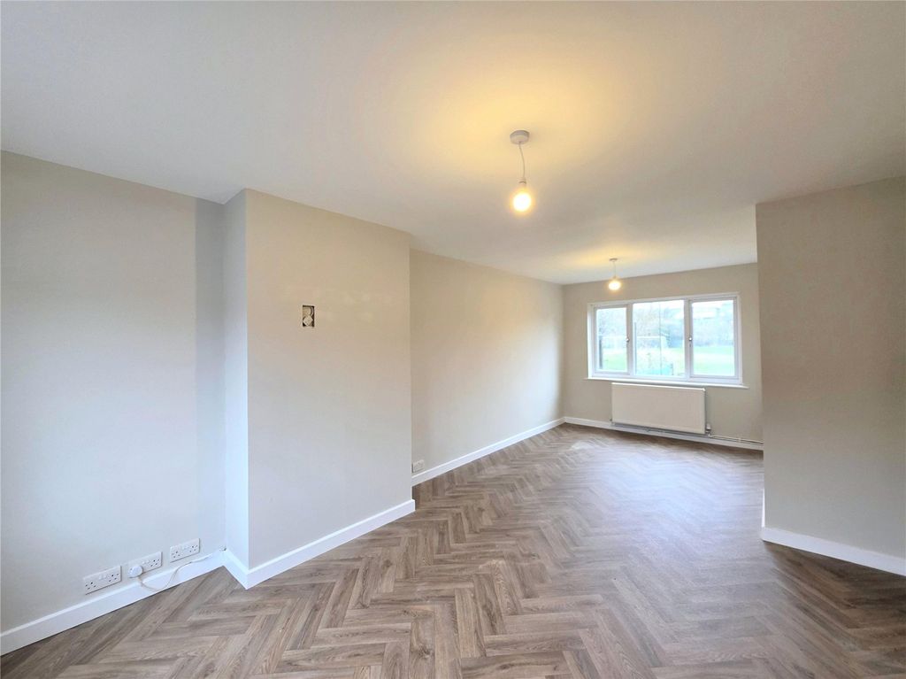 Property photo 2 of 10 Picture No. 06