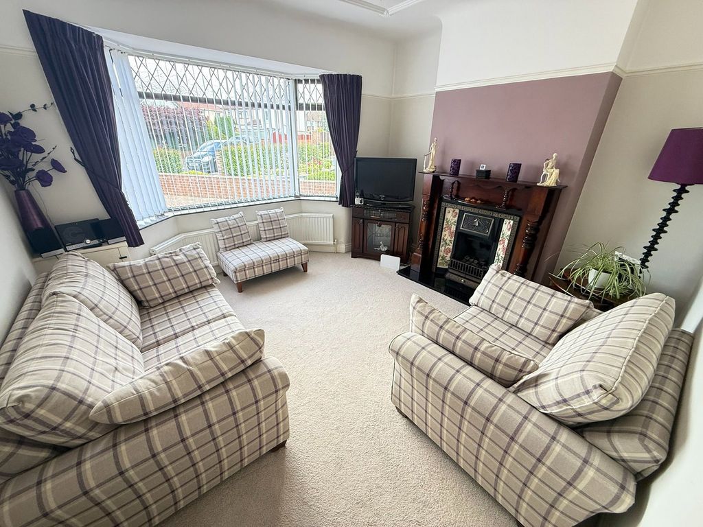 Property photo 2 of 25