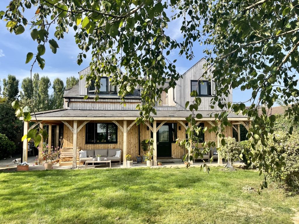 Property photo 1 of 22