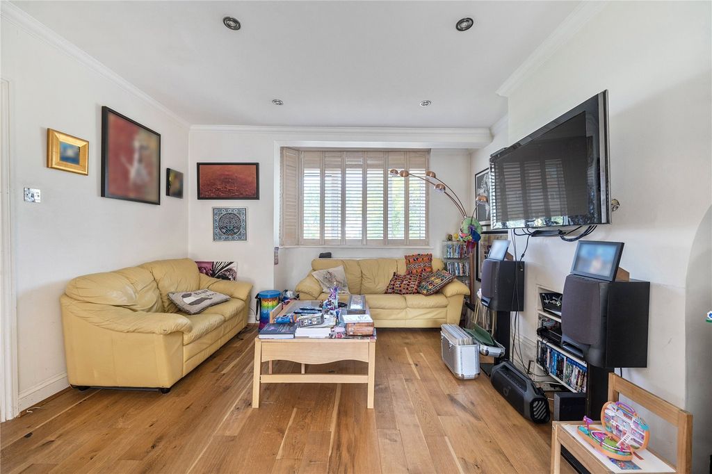 Property photo 2 of 18 Picture No. 34