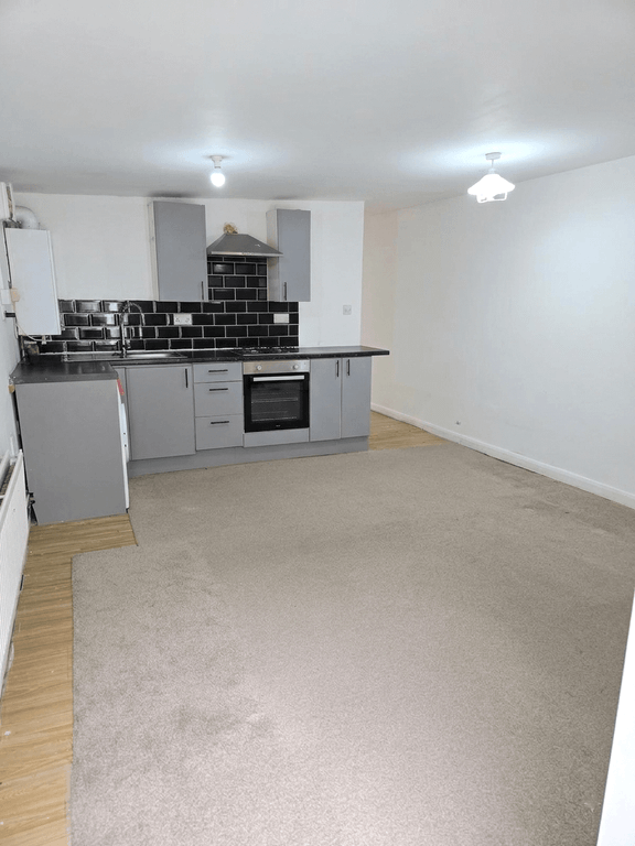 Property photo 1 of 7 Two Bedroom Flat Available To Rent Located On Stanley Street In Luton