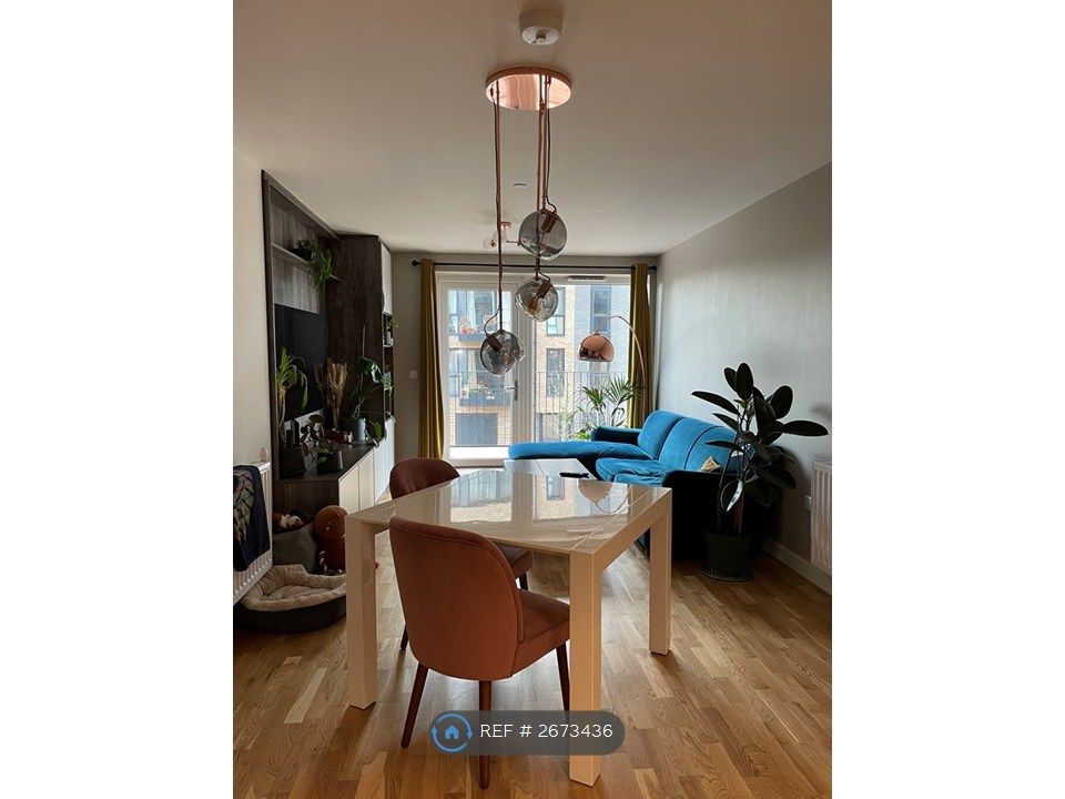 Property photo 1 of 26 Living Room