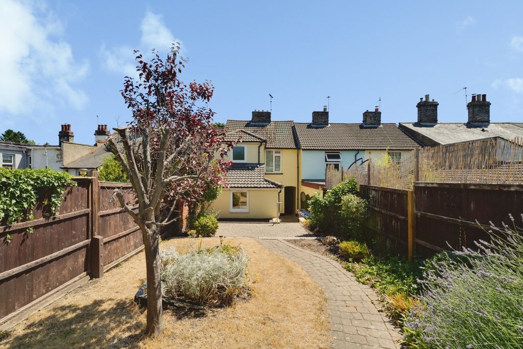 Property photo 2 of 19 Pbox-Img.Jpg