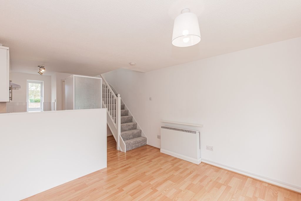 Property photo 3 of 8 173755